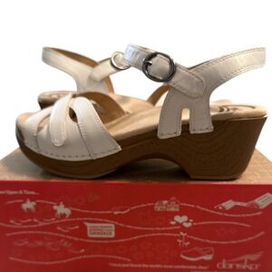 Dansko Season Full Grain White Leather Wedge Sandals Size 6.5 to 7 Resortwear